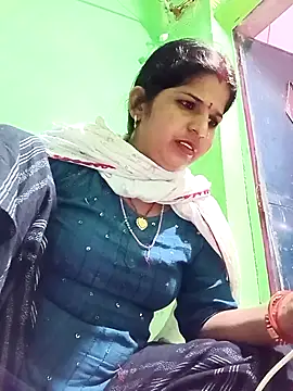 Karishma cute online show from November 7, 2025, 12:27 pm