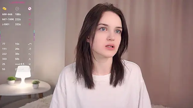 Snapshot of AundreaMarsell chatting on October 29, 2025, 7:54 am AundreaMarsell online show from October 29, 2025, 7:54 am