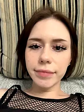 AzumiTyan online show from October 27, 2025, 4:22 pm