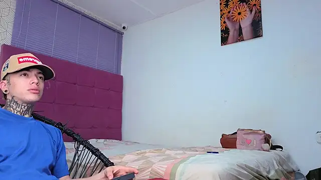 Snapshot of lily_and_wan chatting on November 29, 2025, 11:57 am lily and wan online show from November 29, 2025, 11:57 am