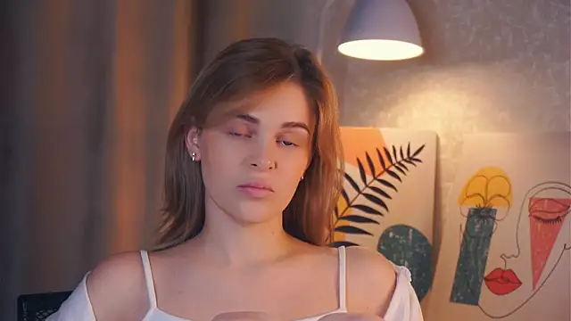 Snapshot of ShawnaBirge chatting on October 21, 2025, 8:37 am ShawnaBirge online show from October 21, 2025, 8:37 am