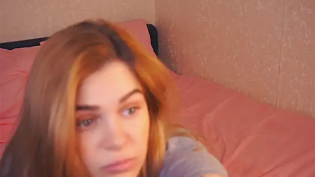 Snapshot of ShawnaBirge chatting on October 29, 2025, 8:16 am ShawnaBirge online show from October 29, 2025, 8:16 am