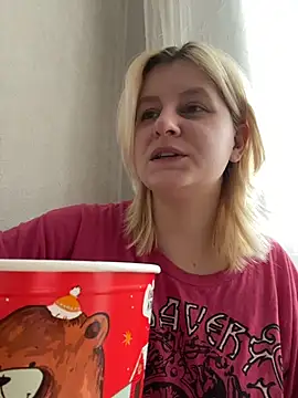 Snapshot of BonnyeBoom chatting on February 16, 2026, 10:33 am BonnyeBoom online show from February 16, 2026, 10:33 am