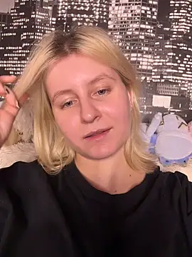 Snapshot of BonnyeBoom chatting on February 20, 2026, 4:51 pm BonnyeBoom online show from February 20, 2026, 4:51 pm