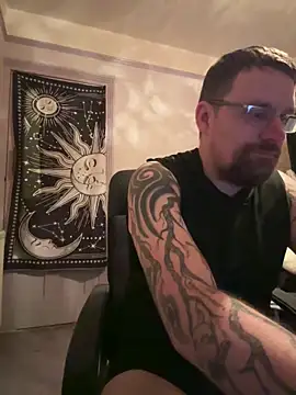 Snapshot of Otis_Firefly chatting on October 16, 2025, 5:47 pm Otis Firefly online show from October 16, 2025, 5:47 pm