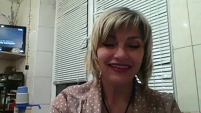 Snapshot of Lia_Ray chatting on October 15, 2025, 6:30 pm Lia Ray online show from October 15, 2025, 6:30 pm