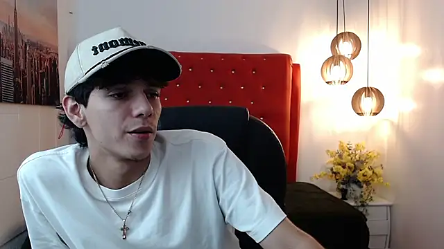 AmethystShadow17 online show from February 25, 2026, 3:38 am