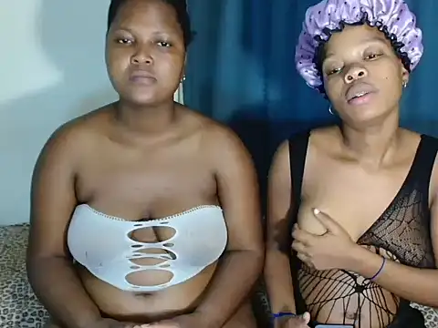 SexyLatoya05 online show from November 6, 2025, 3:35 pm