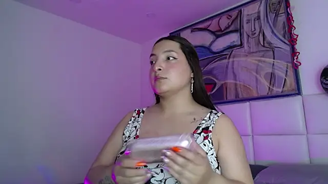 Snapshot of Layla_spice chatting on October 15, 2025, 7:58 pm Layla spice online show from October 15, 2025, 7:58 pm