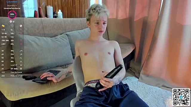 Snapshot of Logan_mett chatting on May 8, 2026, 1:16 pm Logan mett online show from May 8, 2026, 1:16 pm