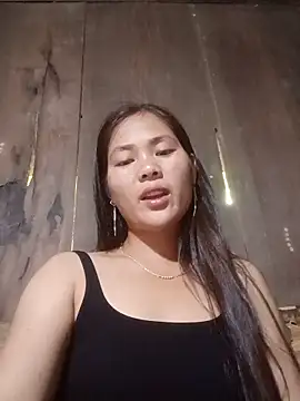Snapshot of Lyssa-a chatting on May 17, 2026, 9:38 am Lyssa-a online show from May 17, 2026, 9:38 am