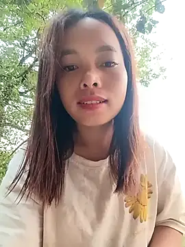 Nguyet2k4 online show from April 12, 2026, 10:59 pm