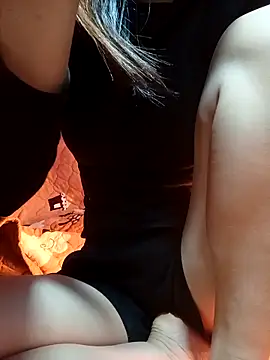 -Kem-01 online show from November 26, 2025, 1:23 pm