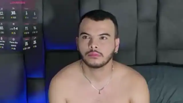 Snapshot of Matia5Tower5 chatting on October 15, 2025, 3:28 am Matia5Tower5 online show from October 15, 2025, 3:28 am