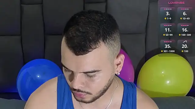 Snapshot of Matia5Tower5 chatting on October 21, 2025, 3:07 am Matia5Tower5 online show from October 21, 2025, 3:07 am