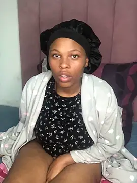 Bubbles156 online show from February 16, 2026, 2:40 am