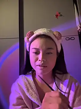 Snapshot of noe-00 chatting on October 31, 2025, 3:02 pm noe-00 online show from October 31, 2025, 3:02 pm