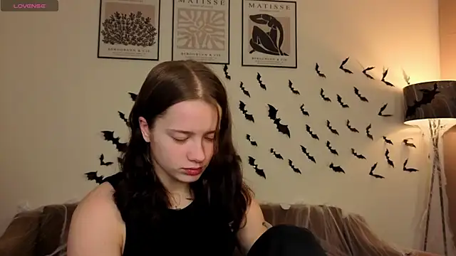 Snapshot of JonDatko chatting on October 31, 2025, 3:29 am JonDatko online show from October 31, 2025, 3:29 am