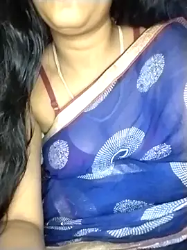 Snapshot of strip_queennn chatting on February 12, 2026, 5:08 pm strip queennn online show from February 12, 2026, 5:08 pm