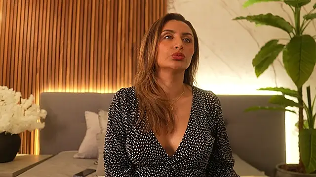 VictoriaBellah online show from February 5, 2026, 10:25 pm