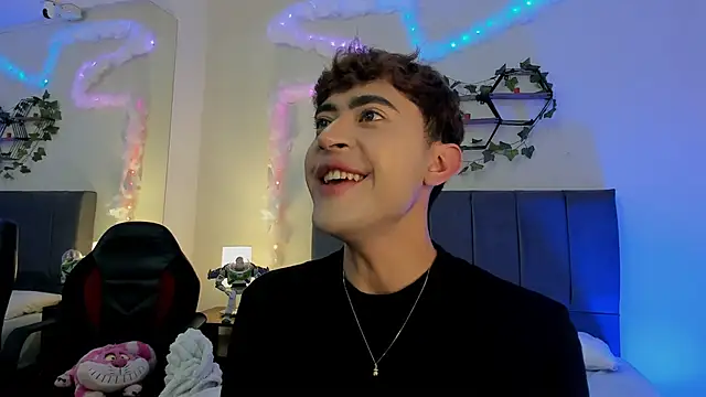 JustinCastiblanco online show from January 15, 2026, 11:15 am