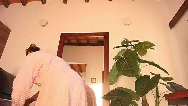 Snapshot of Salmma_Milf chatting on July 28, 2026, 11:50 am Salmma Milf online show from July 28, 2026, 11:50 am