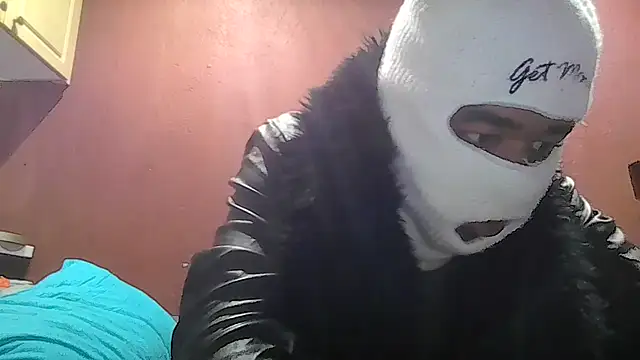 kingjozi121 online show from May 13, 2026, 4:26 pm