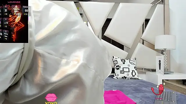 Snapshot of SharonDean chatting on November 1, 2025, 6:54 pm SharonDean online show from November 1, 2025, 6:54 pm