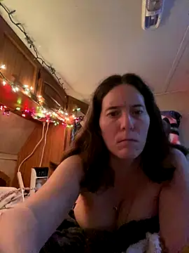 JT83FL online show from November 10, 2025, 9:25 pm