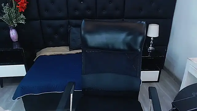 Snapshot of MarkoStorck chatting on October 29, 2025, 7:37 pm MarkoStorck online show from October 29, 2025, 7:37 pm