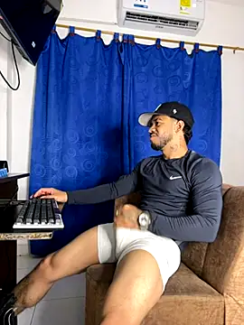 Kylian Alessandro online show from November 2, 2025, 6:27 am