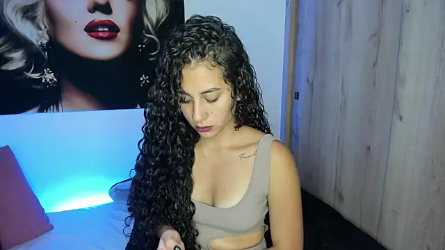 Snapshot of fernanda317 chatting on November 7, 2025, 10:43 pm fernanda317 online show from November 7, 2025, 10:43 pm