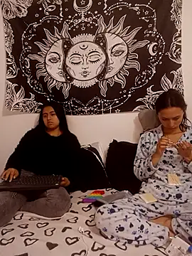 abby n emily online show from April 2, 2026, 2:04 pm