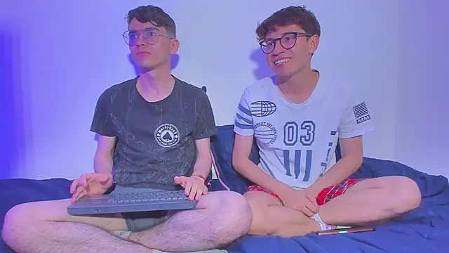 Snapshot of dani_angel_dark chatting on November 15, 2025, 11:54 pm dani angel dark online show from November 15, 2025, 11:54 pm