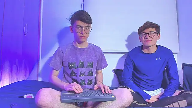 Snapshot of dani_angel_dark chatting on November 28, 2025, 12:35 am dani angel dark online show from November 28, 2025, 12:35 am