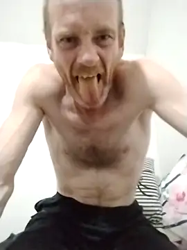 Wolfsexass online show from November 23, 2025, 11:04 pm