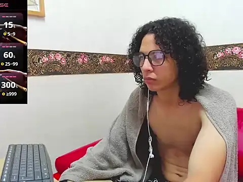 Snapshot of Mike_Miiller_ chatting on November 5, 2025, 3:28 am Mike Miiller online show from November 5, 2025, 3:28 am