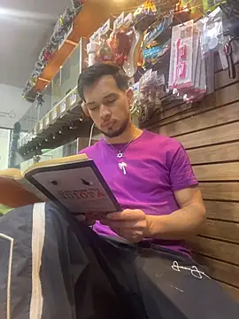 Leonardmoppet online show from December 21, 2025, 12:40 am