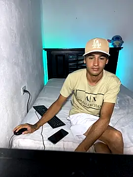 Snapshot of abraaham chatting on October 27, 2025, 7:29 pm abraaham online show from October 27, 2025, 7:29 pm