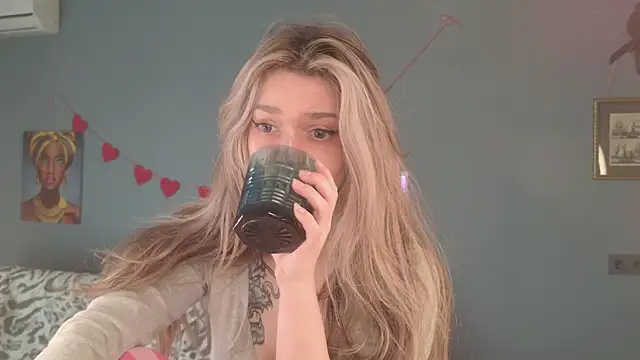 BellaSink online show from March 28, 2026, 5:40 am