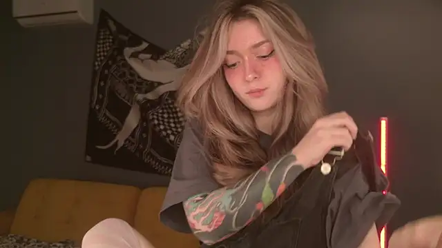 BellaSink online show from April 18, 2026, 8:07 am