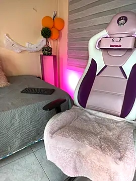 Meggie  online show from November 4, 2025, 11:37 pm