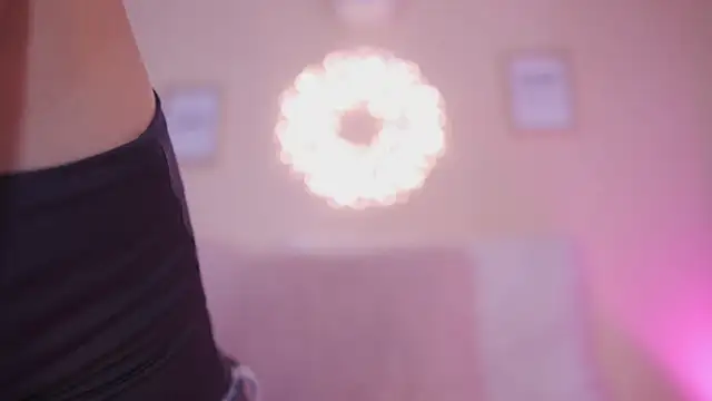 Meggie  online show from December 3, 2025, 11:58 pm