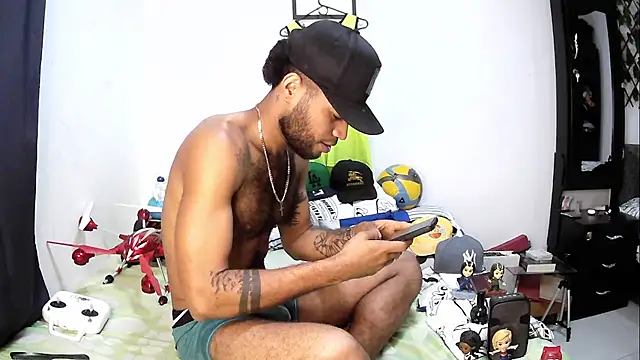 AXionX online show from November 7, 2025, 9:53 am