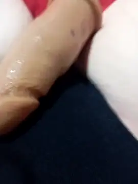 Snapshot of Taradinha_pelosogro chatting on March 10, 2026, 10:37 pm Taradinha pelosogro online show from March 10, 2026, 10:37 pm