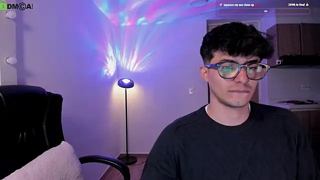 Mikeyvioleta  online show from May 31, 2026, 4:09 am