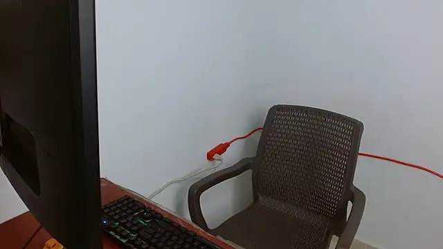 Snapshot of salome_big_tits18 chatting on October 24, 2025, 9:11 pm salome big tits18 online show from October 24, 2025, 9:11 pm