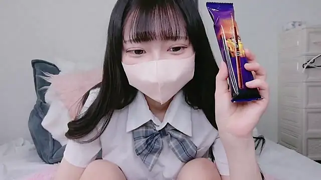 Snapshot of Mirai_oO16Oo chatting on November 11, 2025, 9:20 am Mirai oO16Oo online show from November 11, 2025, 9:20 am