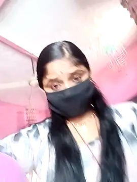 Snapshot of Rajni_chauhan chatting on May 1, 2026, 8:19 am Rajni chauhan online show from May 1, 2026, 8:19 am