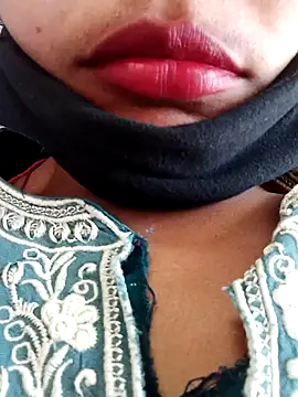 Snapshot of Rajni_chauhan chatting on May 31, 2026, 5:04 am Rajni chauhan online show from May 31, 2026, 5:04 am